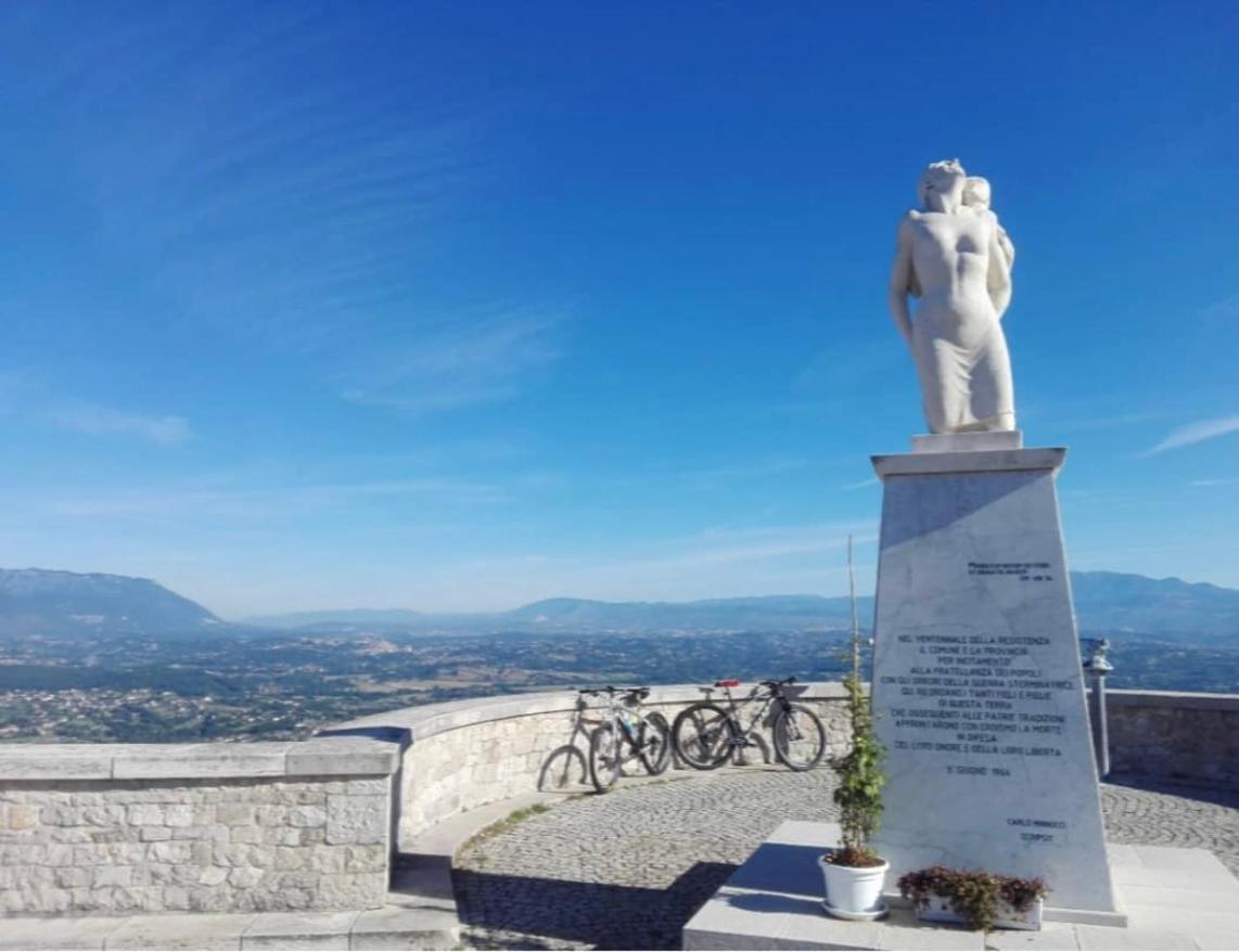 Residenza Il Panorama Della Ciociaria Bed and Breakfast Castro dei Volsci Εξωτερικό φωτογραφία
