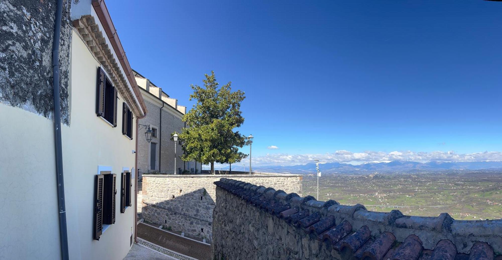 Residenza Il Panorama Della Ciociaria Bed and Breakfast Castro dei Volsci Εξωτερικό φωτογραφία