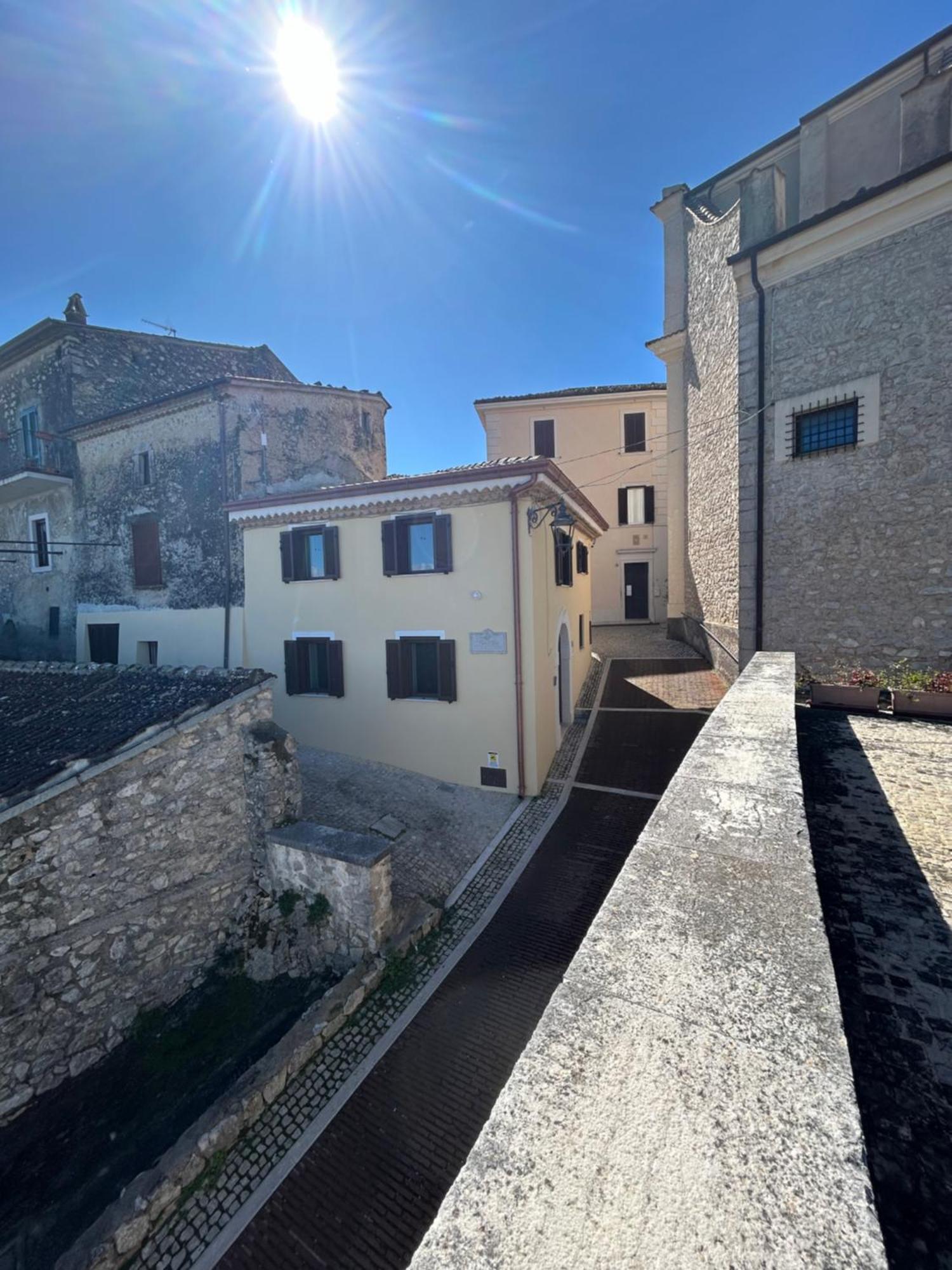 Residenza Il Panorama Della Ciociaria Bed and Breakfast Castro dei Volsci Εξωτερικό φωτογραφία